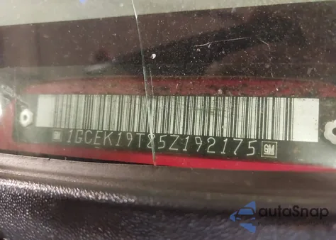 2005 Chevrolet Silverado 1500 Lt from USA, damaged, VIN 1GCEK19T85Z192175